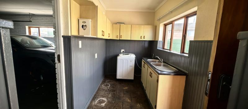 3 Bedroom Property for Sale in Dana Bay Western Cape